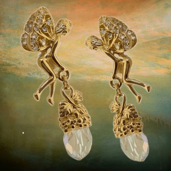 🧚♀️ Kirks Folly, Vintage Vale of the Fairies Earrings - Picture 6 of 16